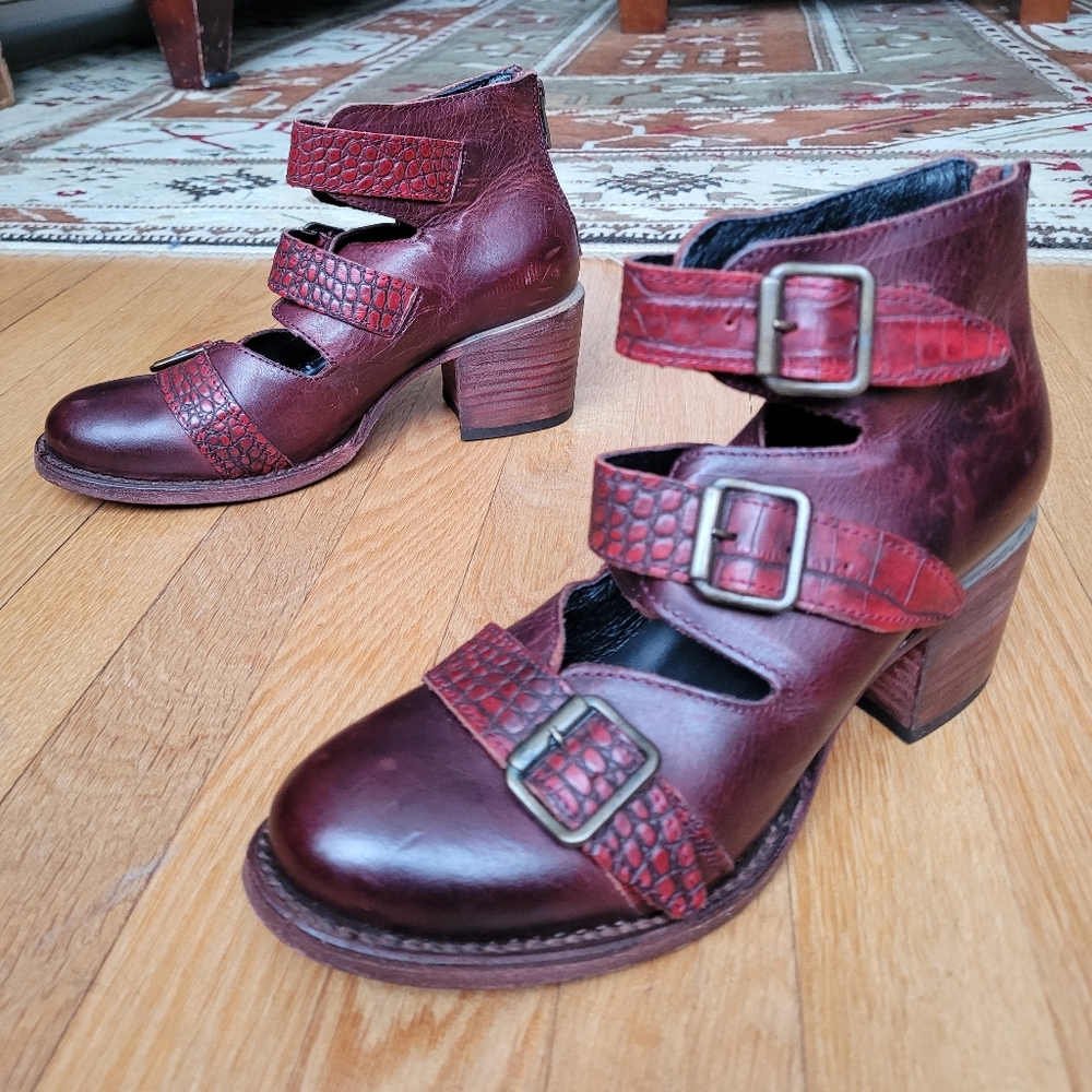 Freebird By Steven Belted Ankle Boits